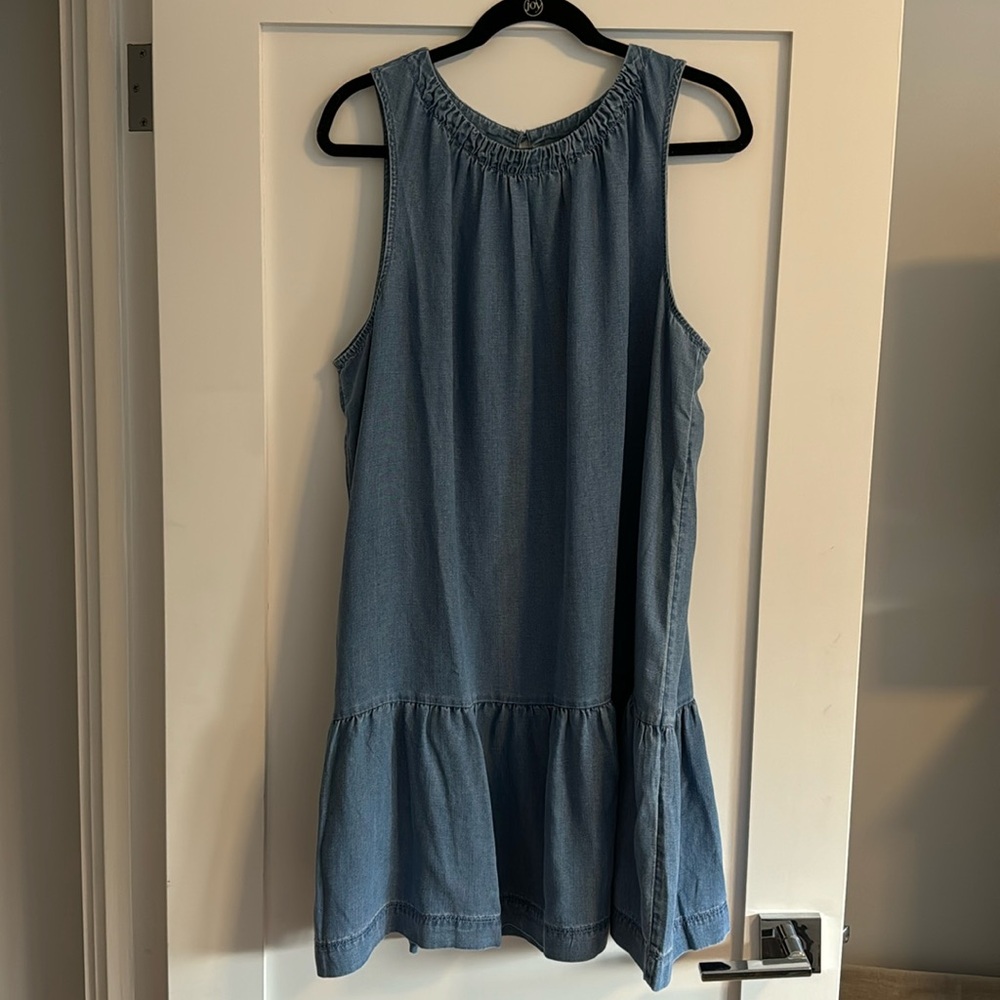 Chambray Ruched Flounce Swing Dress • Size XL